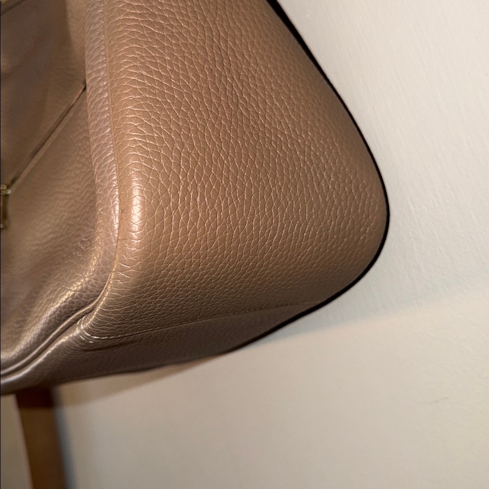 Coach Cary Shoulder Bag - Picture 5 of 10